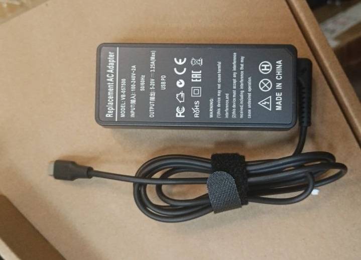 Блок питания Прочее 01FR030-OEM, 65 Вт, Type-C