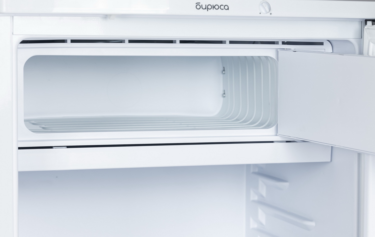 Холодильник BIRYUSA B-W508, 150 л, 1 камера, класс A+, графит