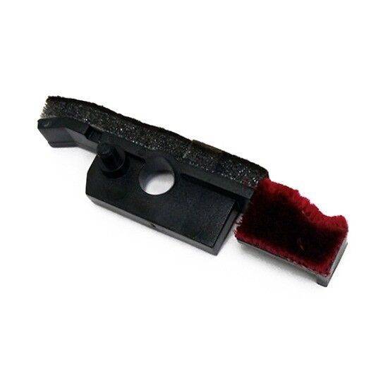 Пластина в сборе Konica Minolta A1RFR7N600 Cleaning Side Seal Plate/Rr